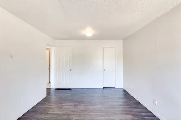 $1,200 | 2215 Mission Hill Drive, Unit 103, Austin, TX 78741