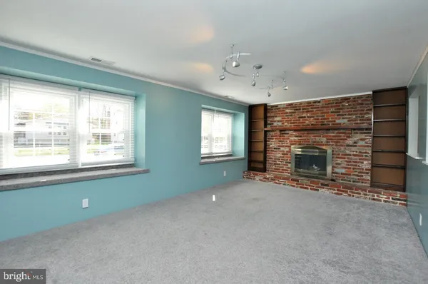$600,000 | 192 Canterbury Road, Mount Laurel, NJ 08054