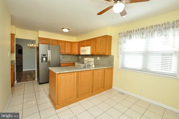 $600,000 | 192 Canterbury Road, Mount Laurel, NJ 08054