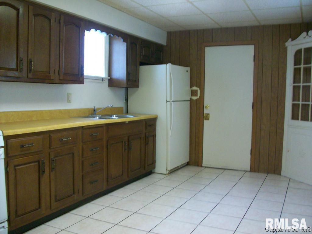 2320 South 13th Street Springfield, IL 62703 - Photo 5 of 8