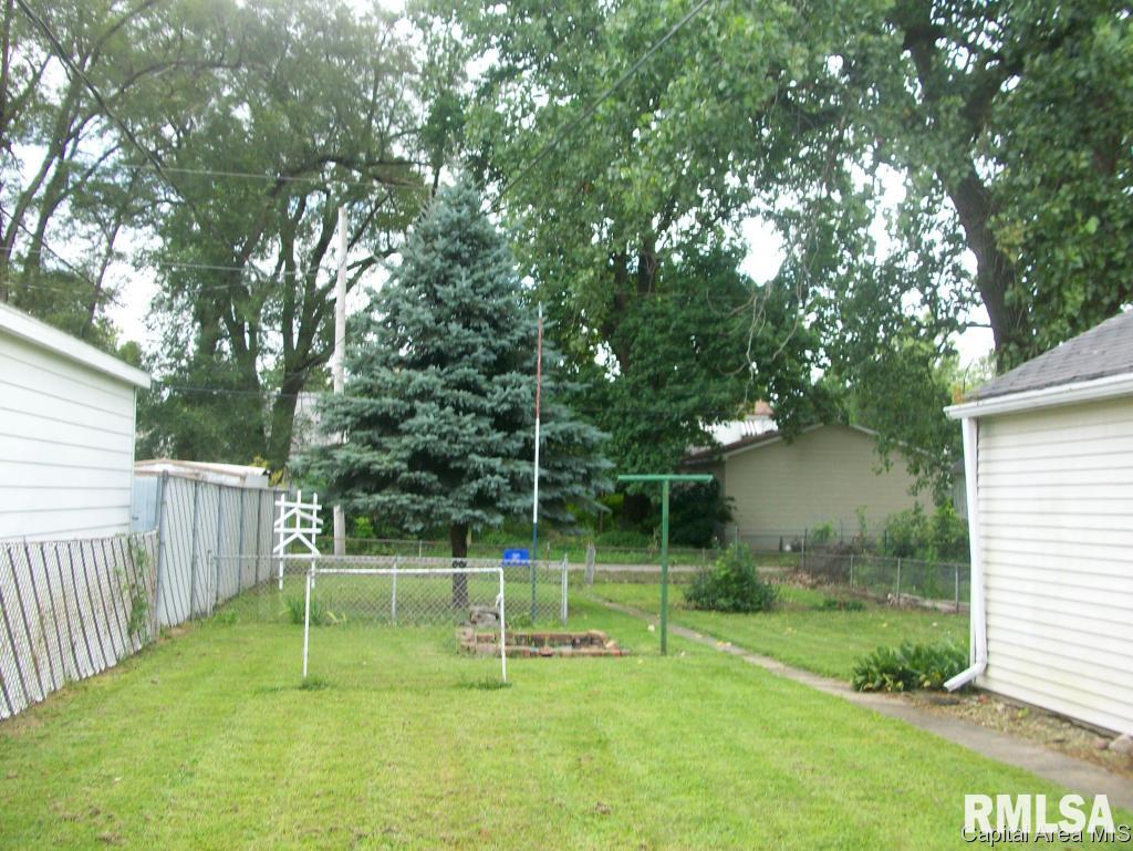 2320 South 13th Street Springfield, IL 62703 - Photo 7 of 8