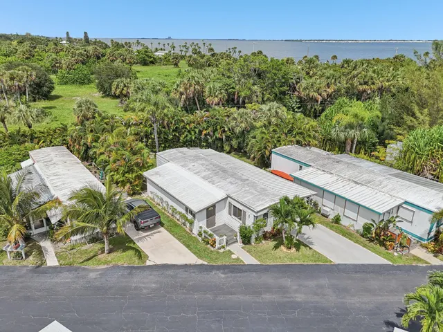 $139,900 | 4756 Northeast Blue Heron Lane, Jensen Beach, FL 34957
