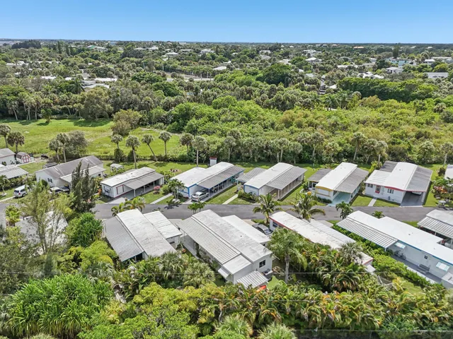 $139,900 | 4756 Northeast Blue Heron Lane, Jensen Beach, FL 34957