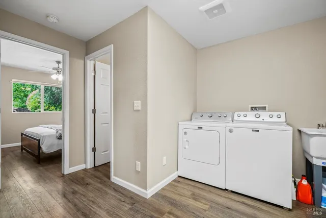 $1,500,000 | 13240 Highway 101, Hopland, CA 95449