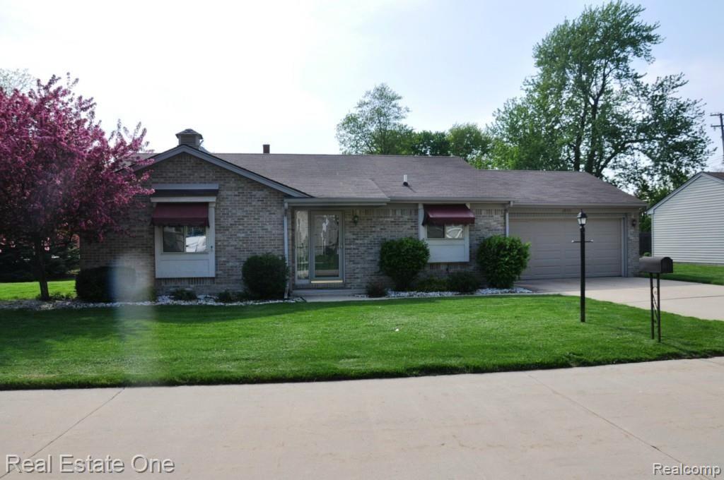 18751 Common Road Roseville, MI 48066 - Photo 28 of 28 Common%20Rd%20Cond00118.jpg