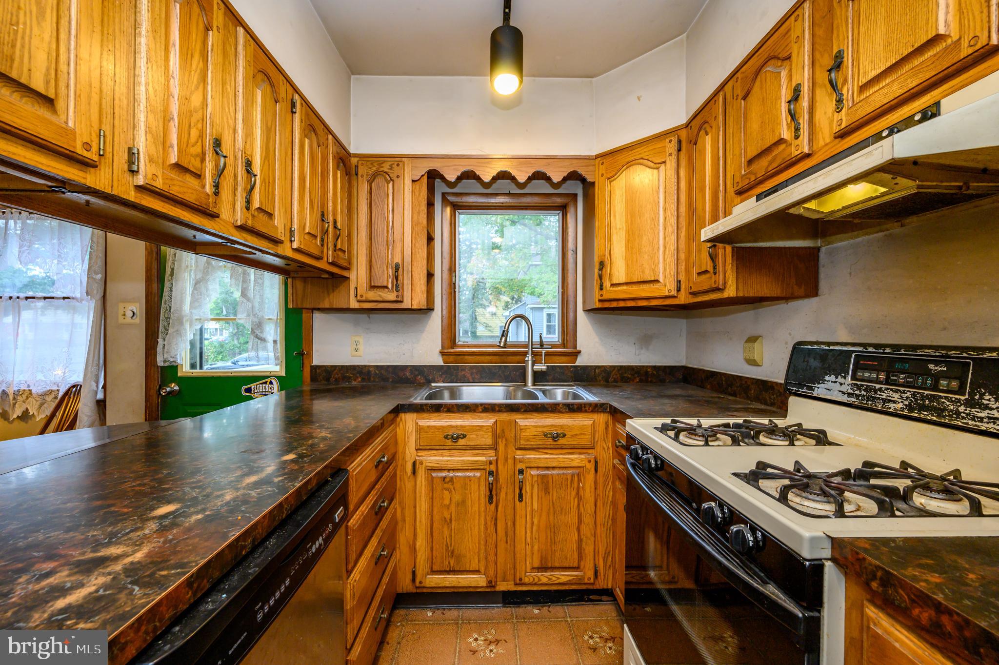 401 Boulevard Florence, NJ 08518 - Photo 16 of 48