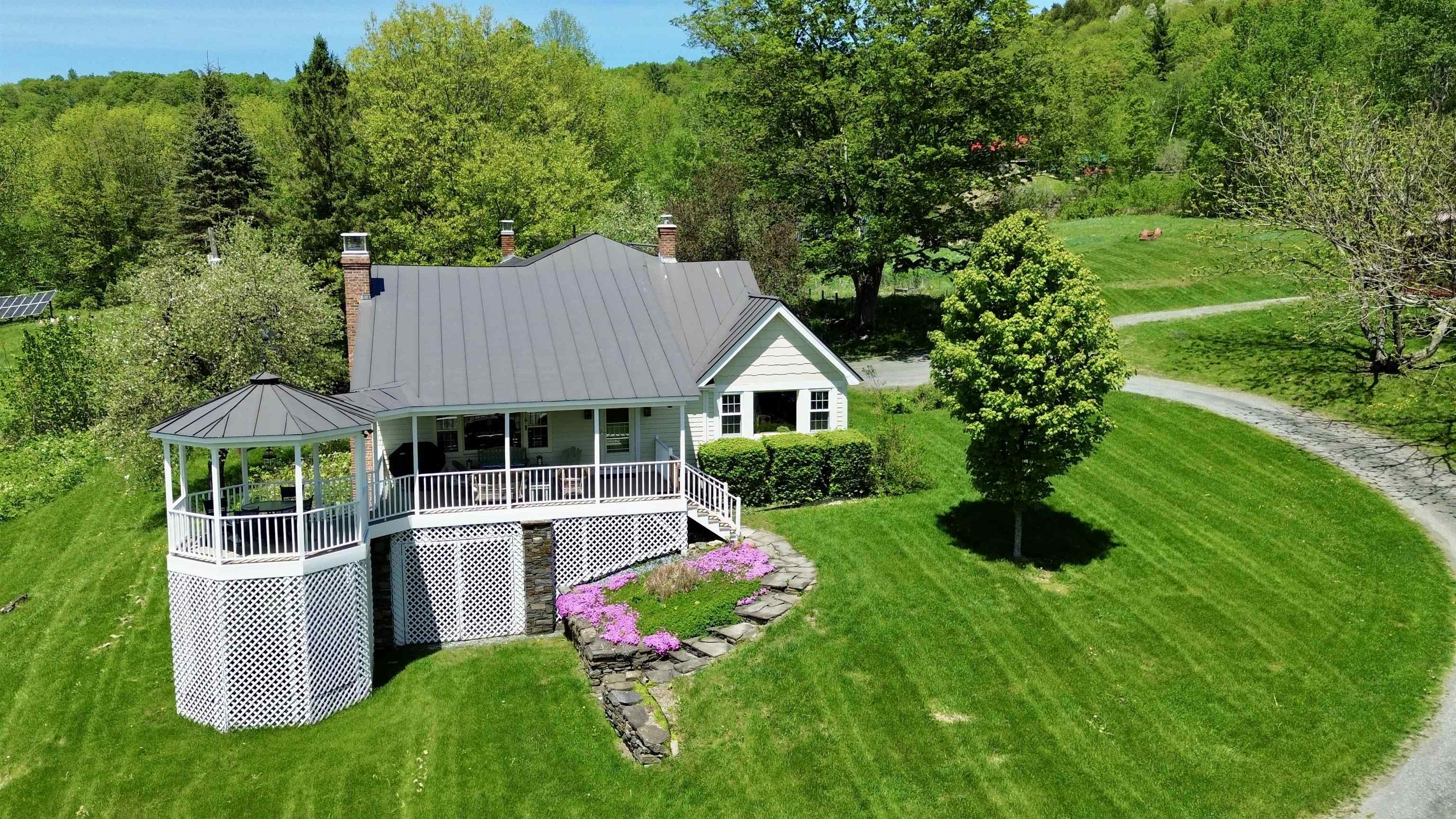441 Rhoades Hill Road Barnard, VT 05032 - Photo 2 of 40