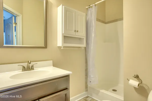 $2,000 | 328 Adobe Lane, Jacksonville, NC 28546