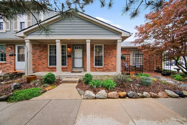 $310,000 | 2950 Whittier Court, Ann Arbor, MI 48104