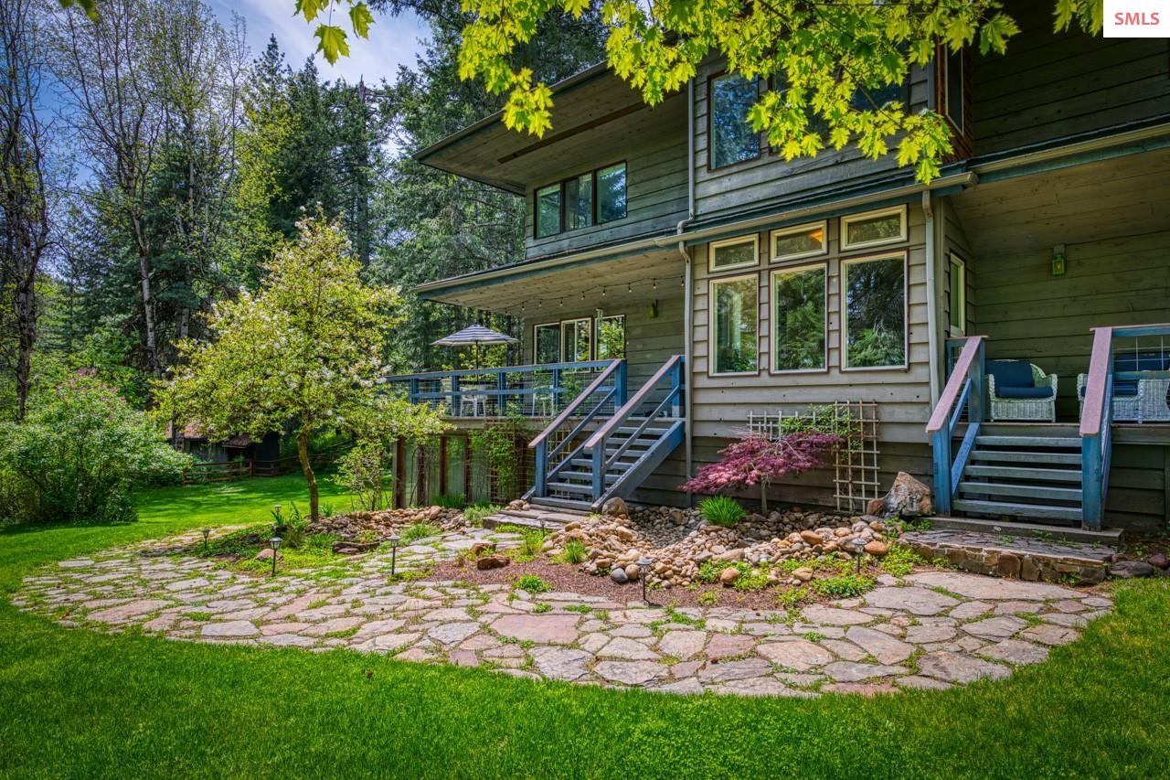 2298 Selkirk Road Sandpoint, ID 83864 - Photo 4 of 51 Gallery Image 4