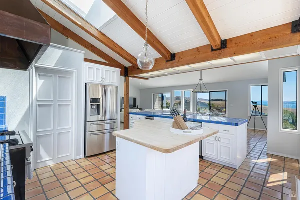 $2,095,000 | 20178 Osprey Drive, Bodega Bay, CA 94923