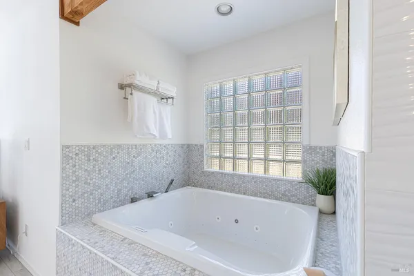 $2,095,000 | 20178 Osprey Drive, Bodega Bay, CA 94923