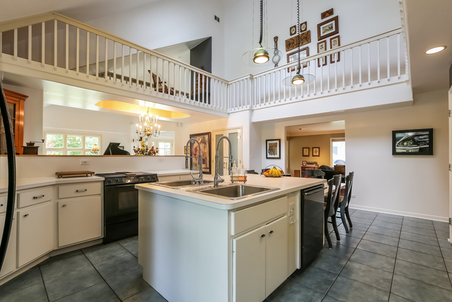 6 Aintree Road St. Charles, IL 60174 - Photo 13 of 59