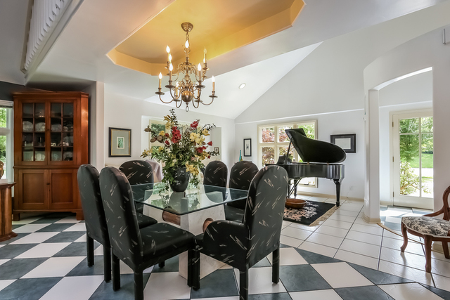 6 Aintree Road St. Charles, IL 60174 - Photo 8 of 59