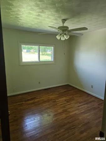 $225,000 | 105-109 North Sunny Slope Street, West Frankfort, IL 62896