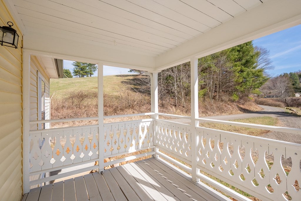 75 A Borderline Road Willis, VA 24380 - Photo 40 of 74 Gallery Image 40
