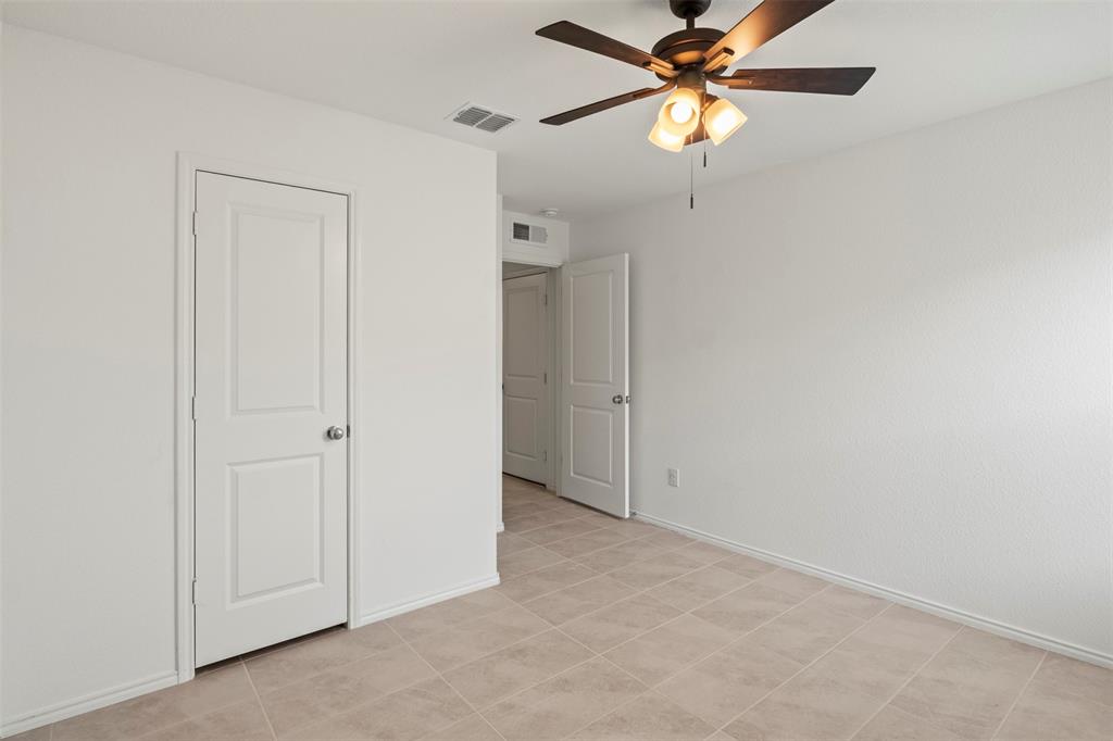 11807 Marcellus Way Rhome, TX 76078 - Photo 18 of 28 Gallery Image 18