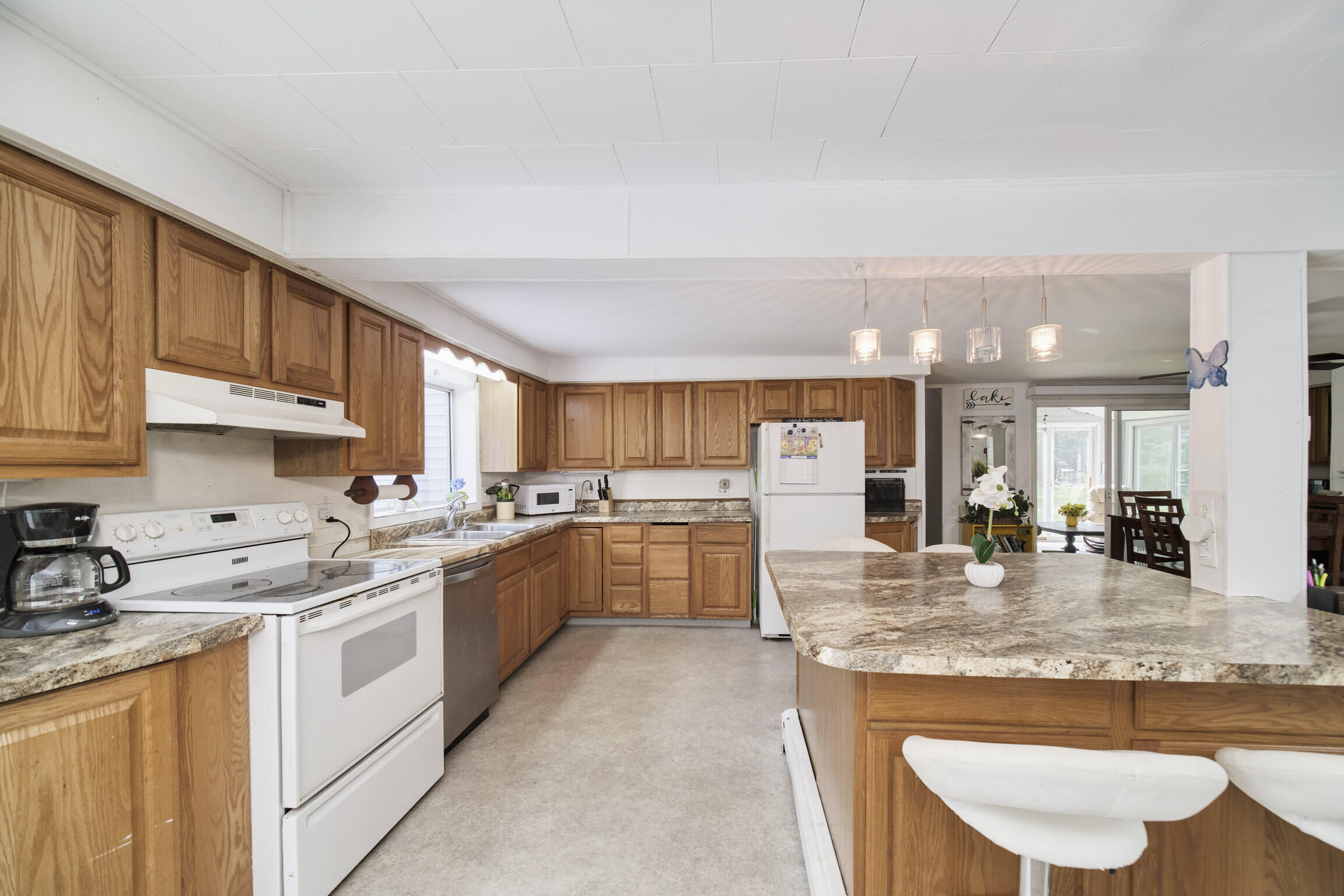 6665 Lakeshore Road Manistee, MI 49660 - Photo 12 of 50 Kitchen