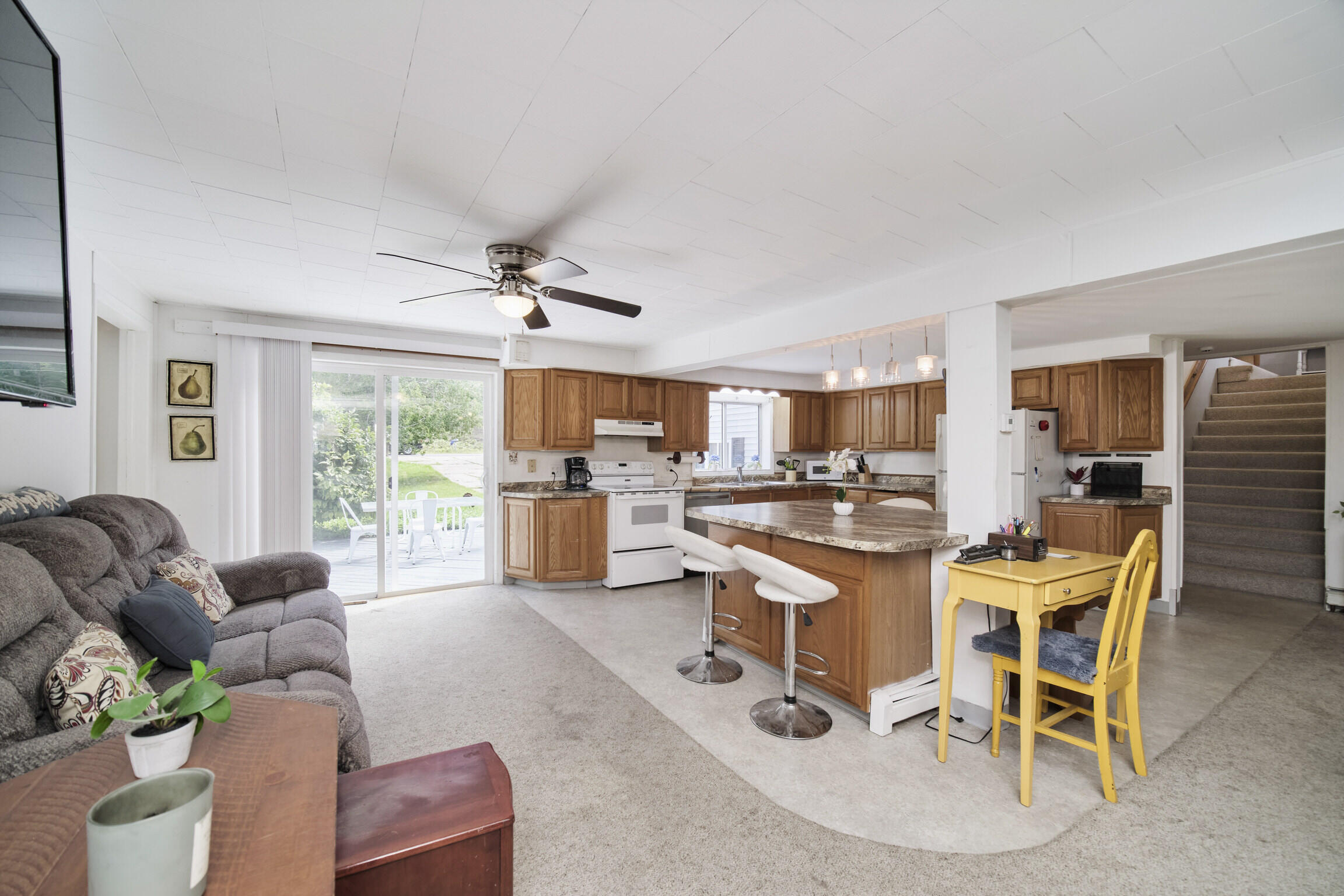 6665 Lakeshore Road Manistee, MI 49660 - Photo 13 of 50 Kitchen