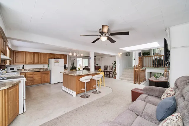 $449,000 | 6665 Lakeshore Road, Manistee, MI 49660