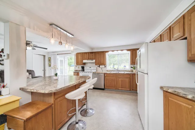 $449,000 | 6665 Lakeshore Road, Manistee, MI 49660