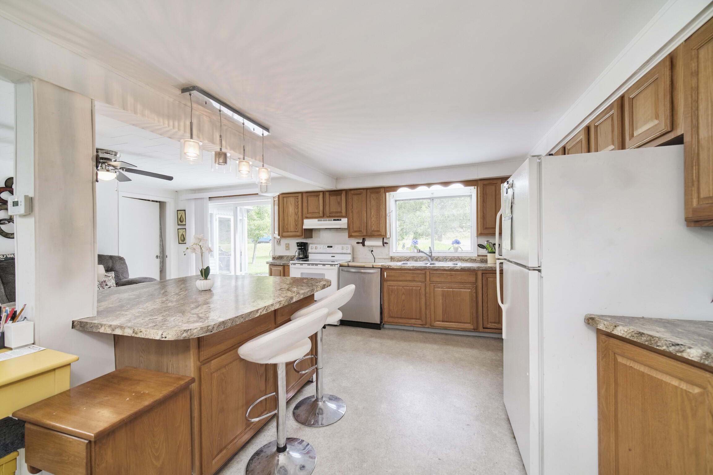 6665 Lakeshore Road Manistee, MI 49660 - Photo 16 of 50 Kitchen