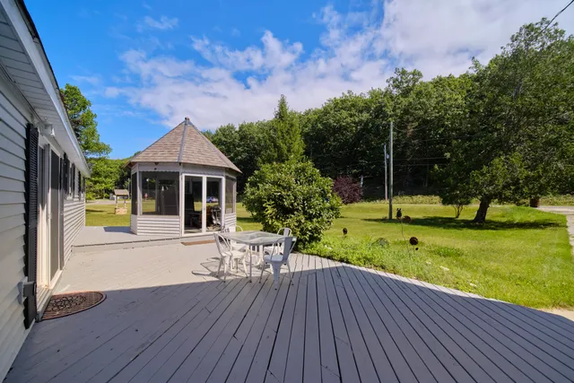 $449,000 | 6665 Lakeshore Road, Manistee, MI 49660