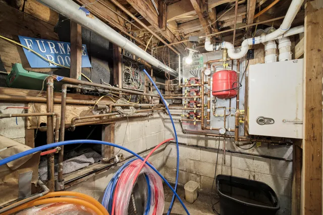 $449,000 | 6665 Lakeshore Road, Manistee, MI 49660