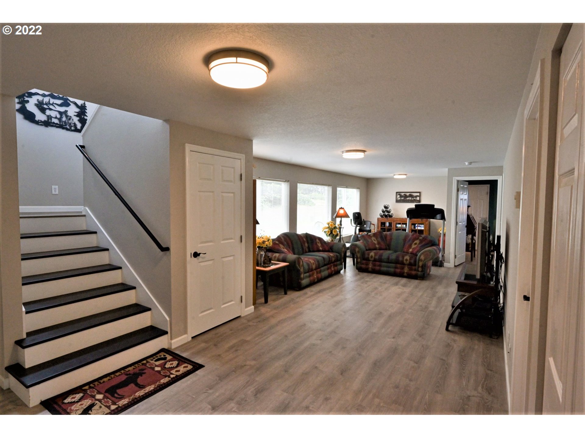 3640 Beach Loop Road Bandon, OR 97411 - Photo 12 of 26 Family Room