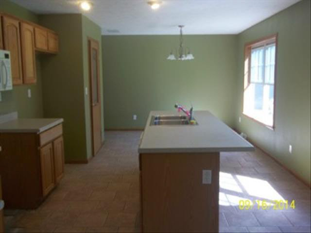 12300 Day Road Maybee, MI 48159 - Photo 5 of 7 20425181-4.JPG