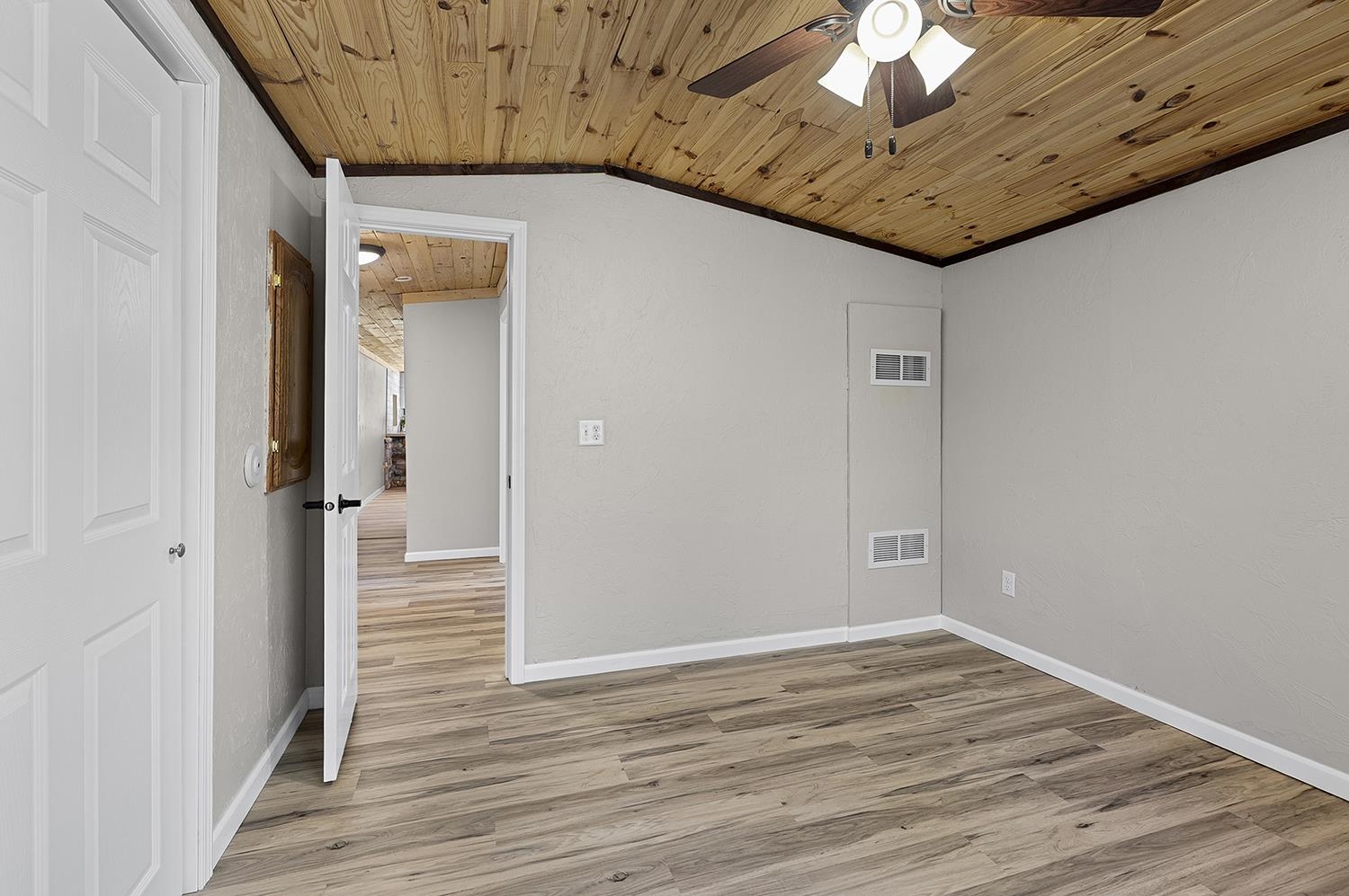 W11680 West 26th Road Pound, WI 54161 - Photo 15 of 47 Gallery Image 15