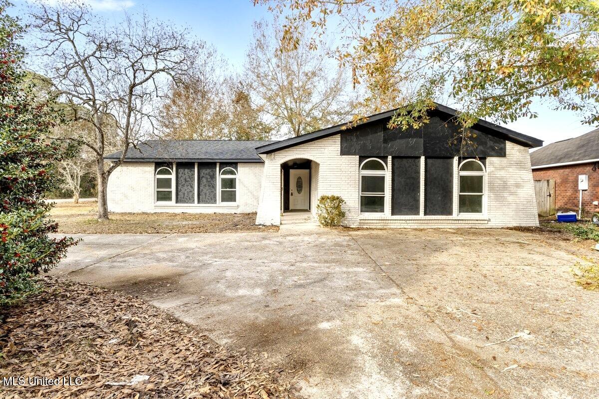 8700 Martin Bluff Road Gautier, MS 39553 - Photo 1 of 26 Front Exterior (1)