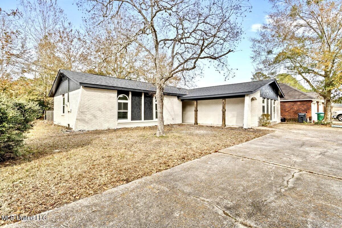 8700 Martin Bluff Road Gautier, MS 39553 - Photo 2 of 26 Front Exterior 2 (1)
