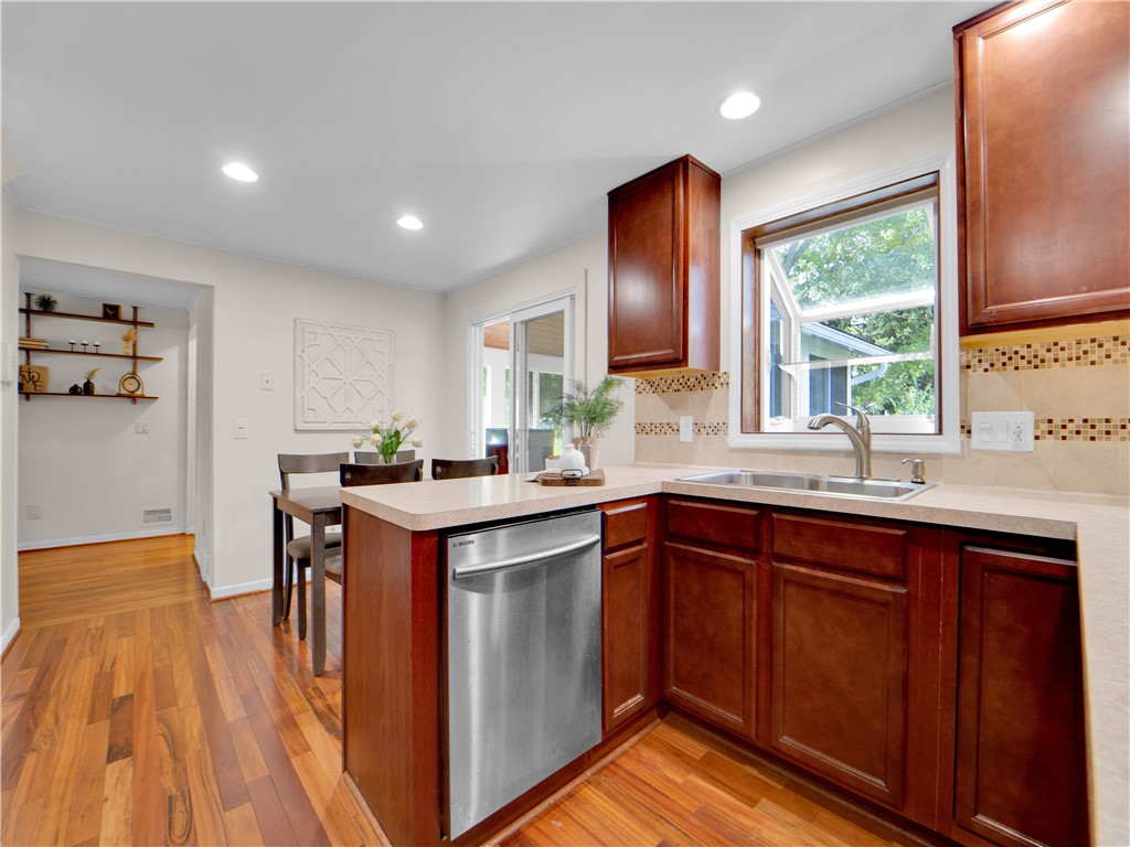 7 Winnermere Circle Perinton, NY 14450 - Photo 12 of 36