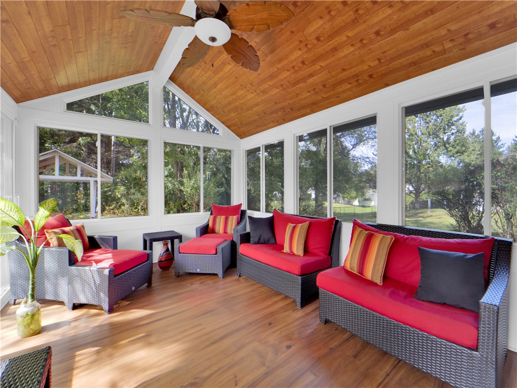 7 Winnermere Circle Perinton, NY 14450 - Photo 13 of 36