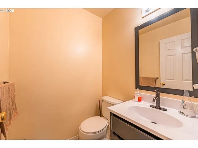 $275,000 | 769 River Road, Eugene, OR 97404