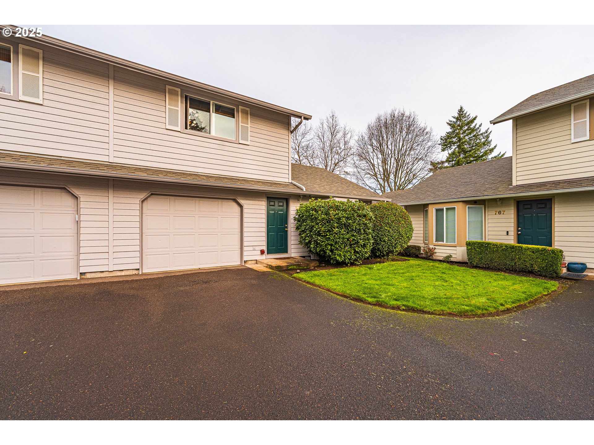 769 River Road Eugene, OR 97404 - Photo 2 of 23 Gallery Image 2