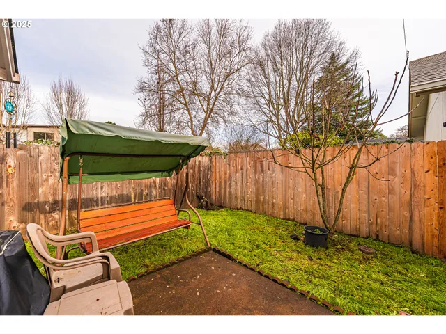 $275,000 | 769 River Road, Eugene, OR 97404