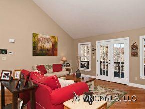 15 Hope View Road Swannanoa, NC 28778 - Photo 3 of 10 Gallery Image 3