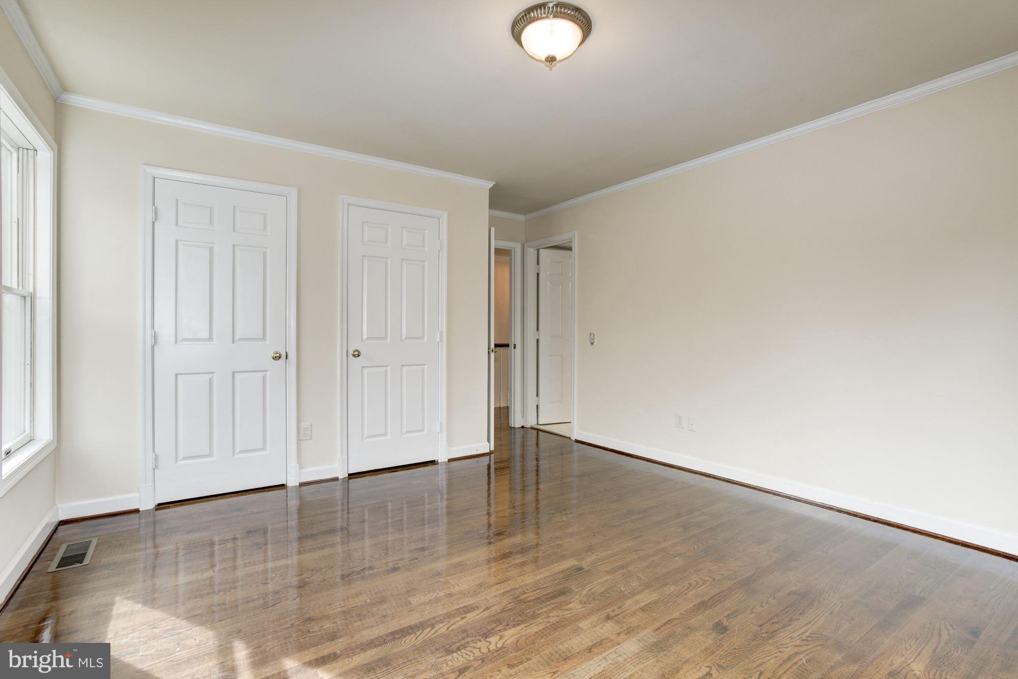 10505 Gainsborough Road Potomac, MD 20854 - Photo 25 of 35
