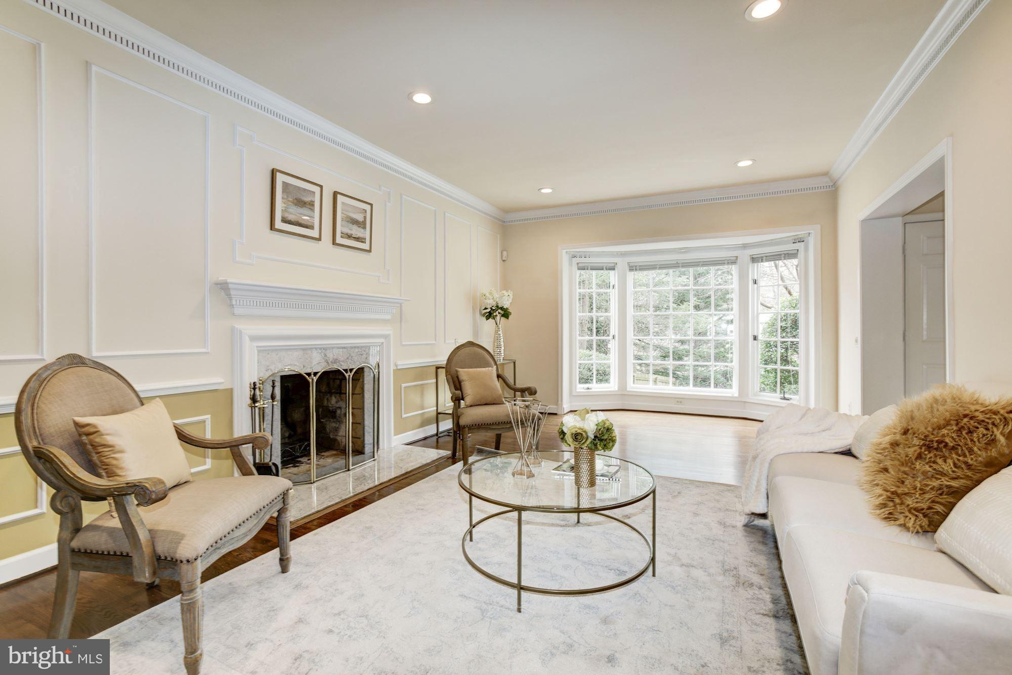 10505 Gainsborough Road Potomac, MD 20854 - Photo 5 of 35