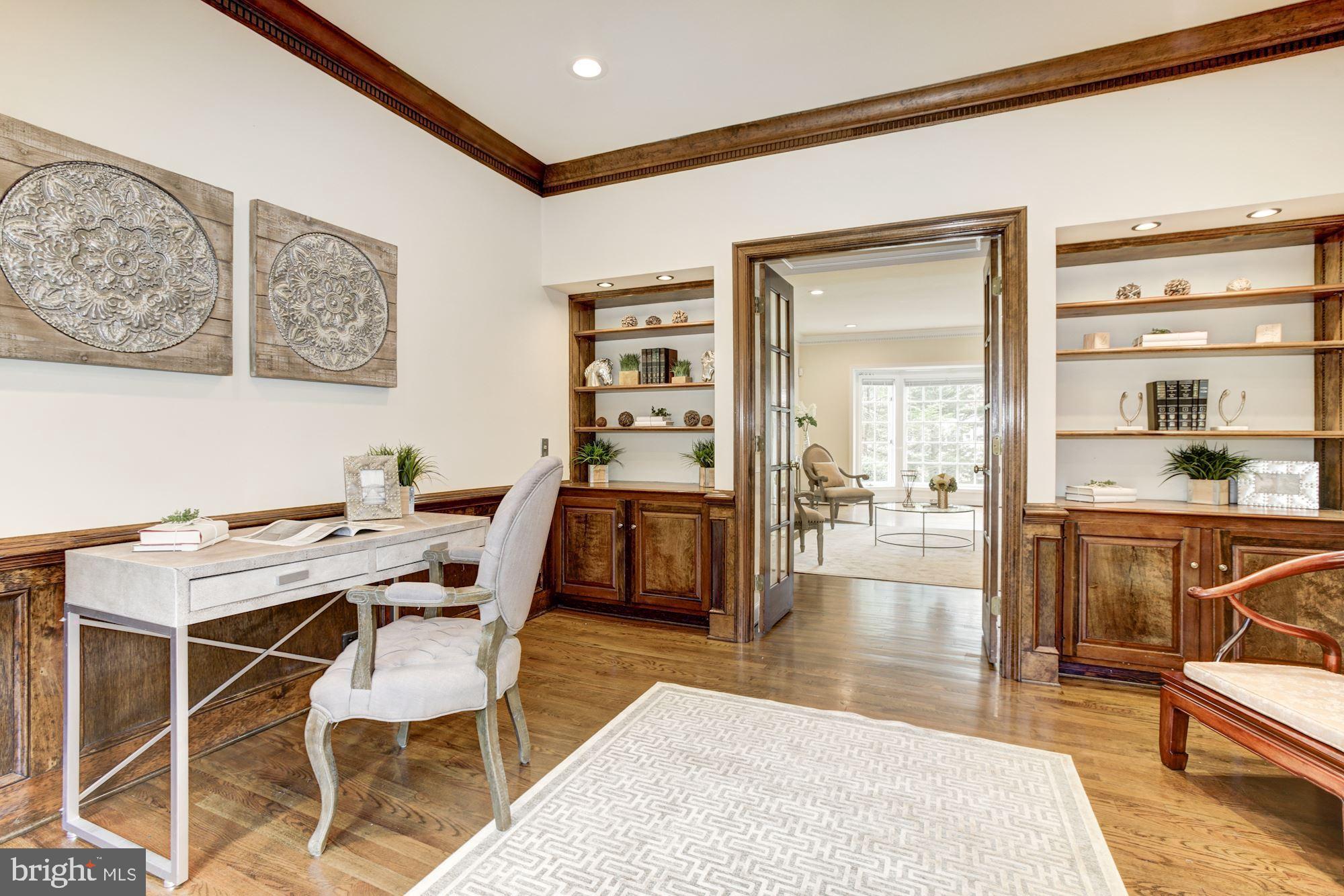 10505 Gainsborough Road Potomac, MD 20854 - Photo 6 of 35