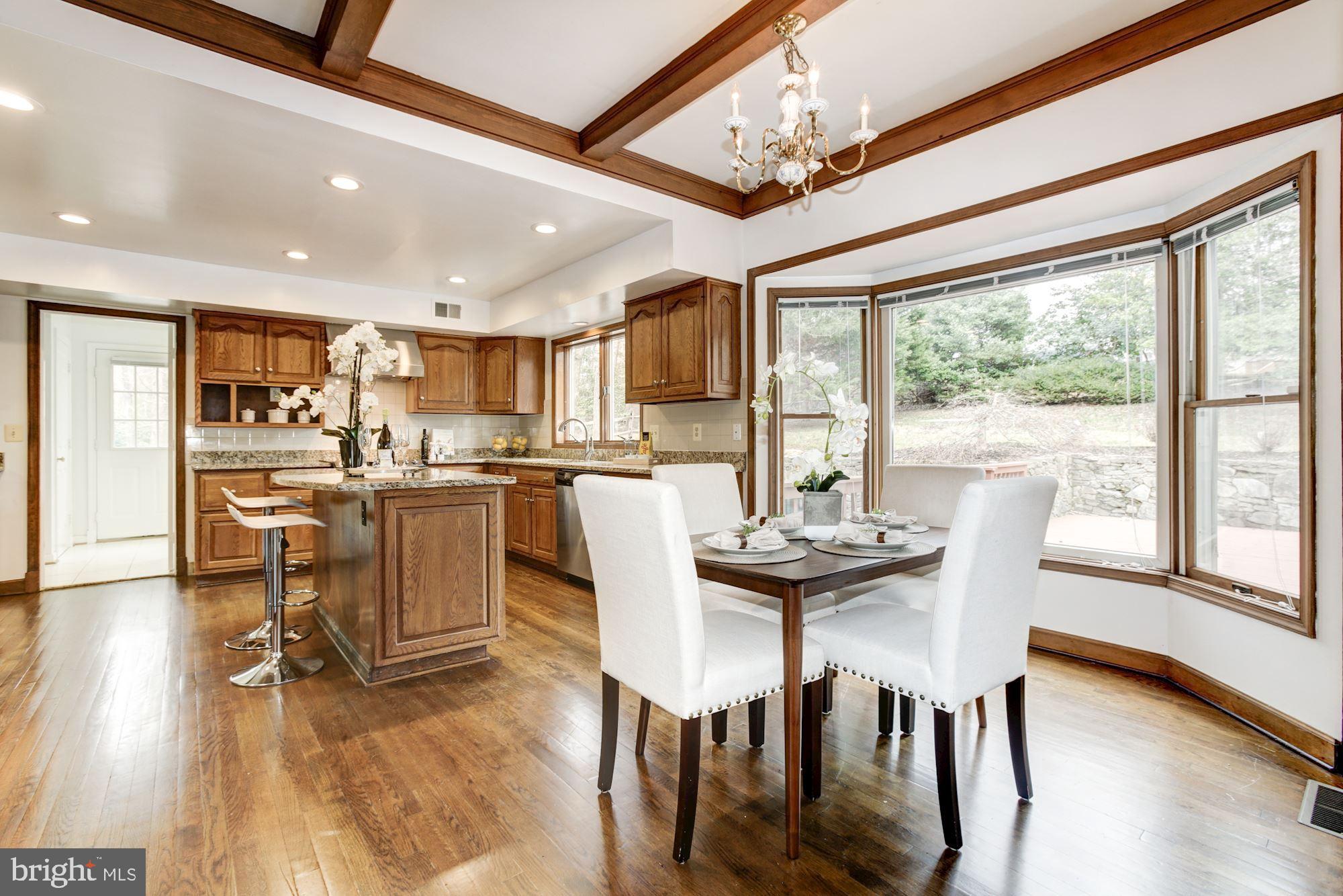 10505 Gainsborough Road Potomac, MD 20854 - Photo 8 of 35