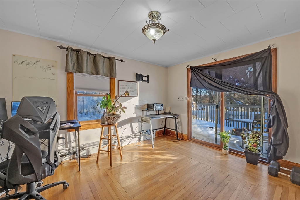 72 Youngs Road Lunenburg, MA 01462 - Photo 12 of 36
