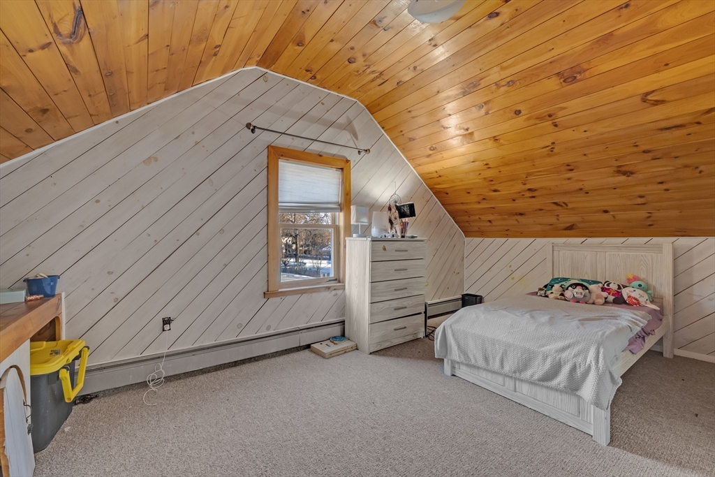 72 Youngs Road Lunenburg, MA 01462 - Photo 17 of 36