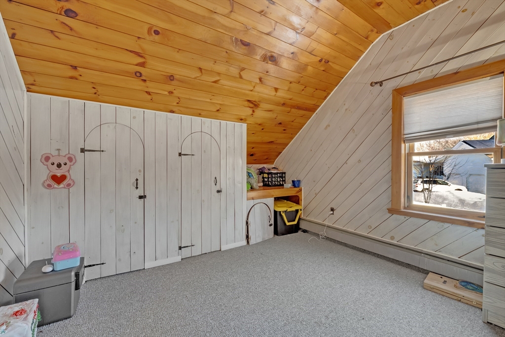 72 Youngs Road Lunenburg, MA 01462 - Photo 18 of 36