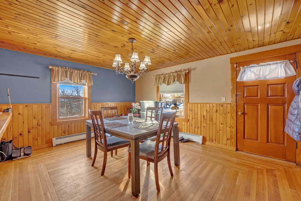 72 Youngs Road Lunenburg, MA 01462 - Photo 8 of 36