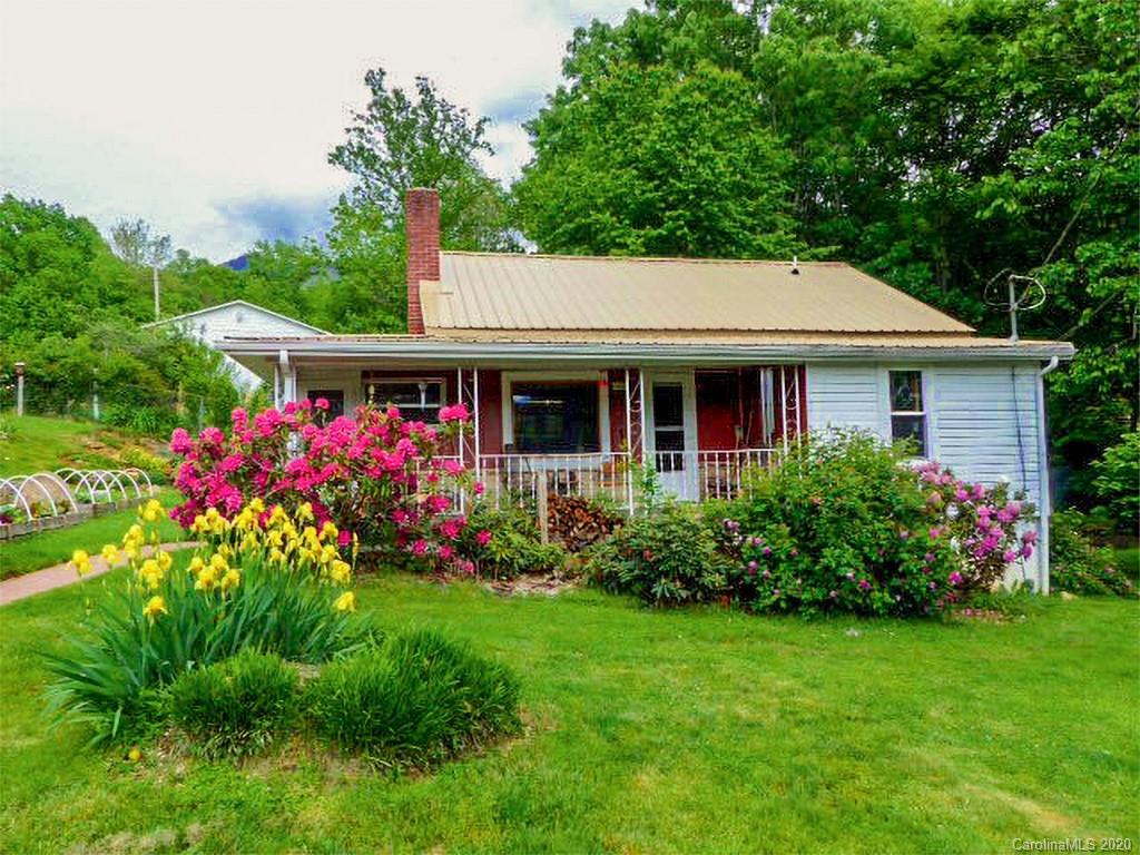402 Pine Root Branch Road Bakersville, NC 28705 - Photo 1 of 23 Gallery Image 1
