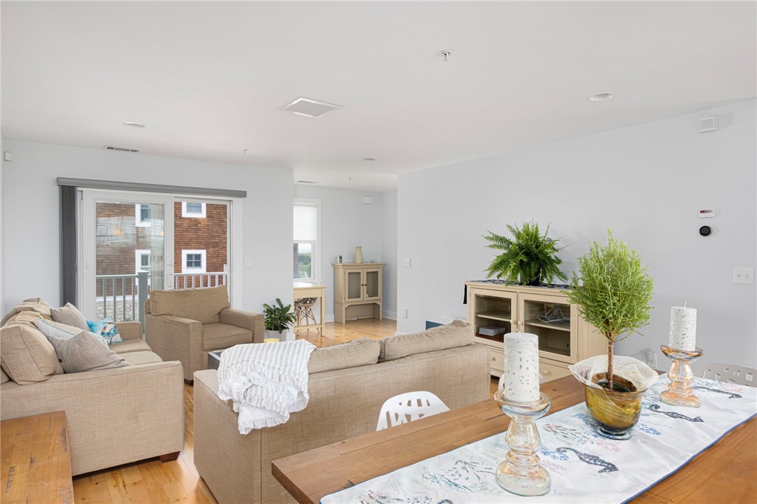 236 Sand Hill Cove Road, Unit B4 Narragansett, RI 02882 - Photo 18 of 38