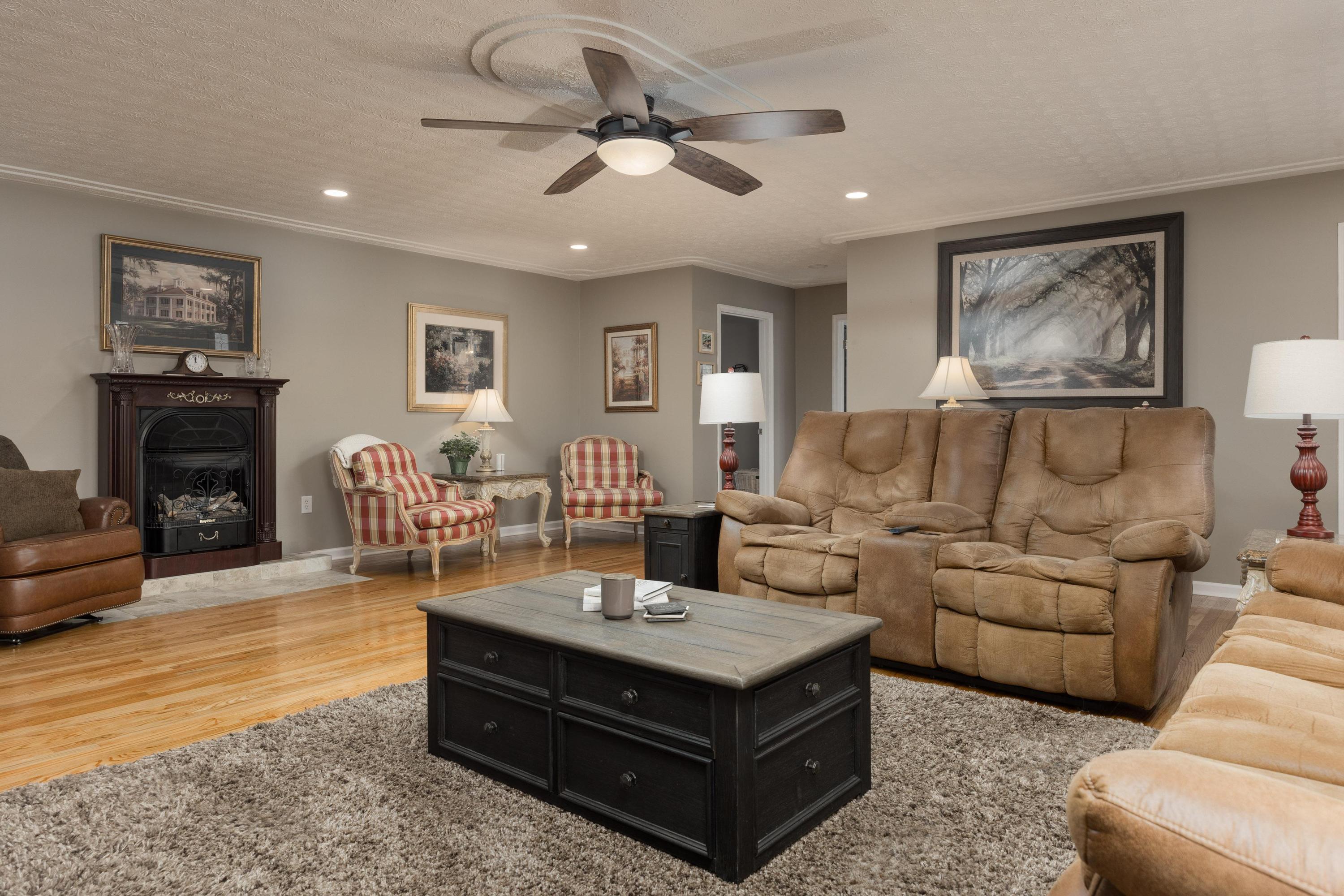 139 County Road 726 Riceville, TN 37370 - Photo 6 of 35 2024_03_March_139_County_Rd_726_0012